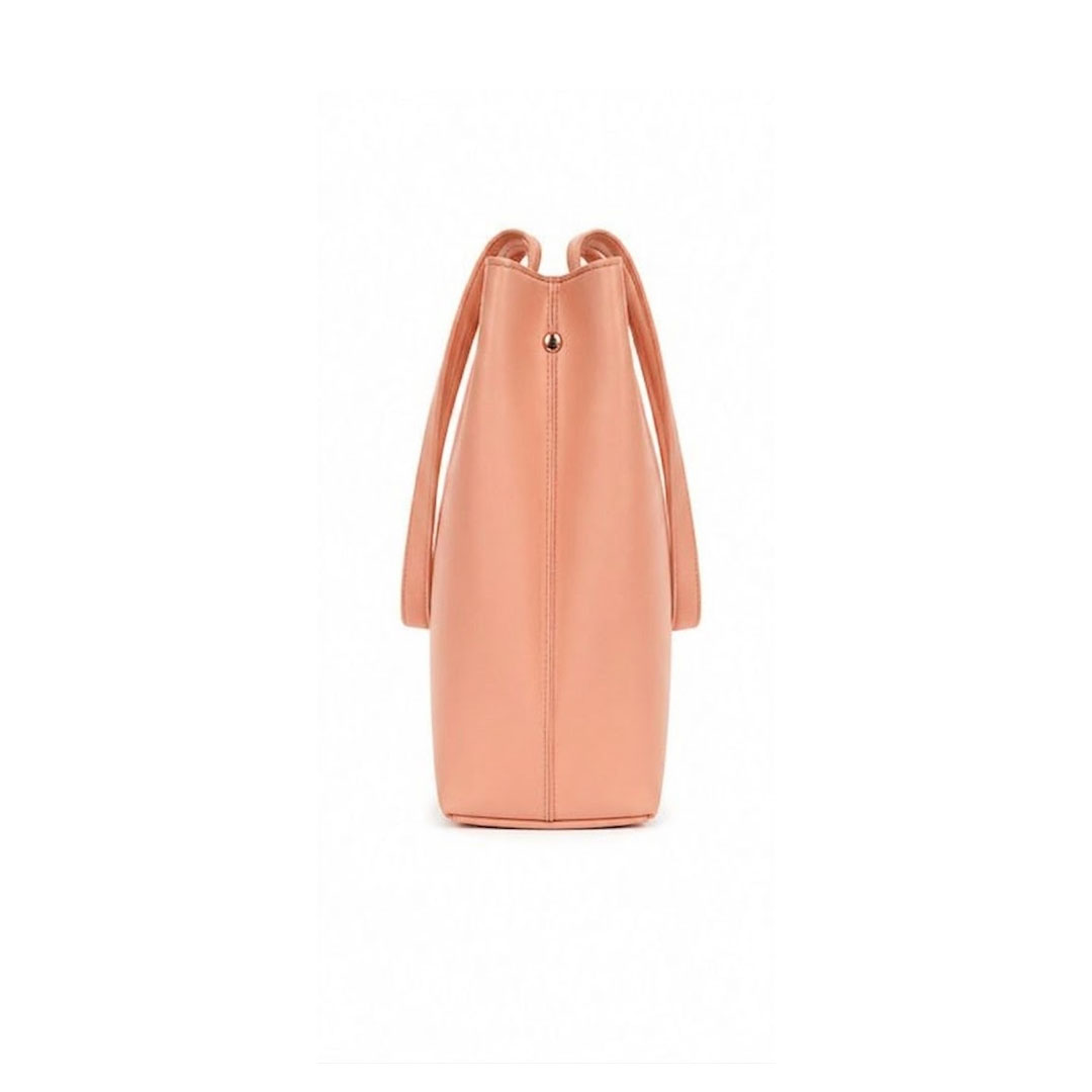 Zee Tote